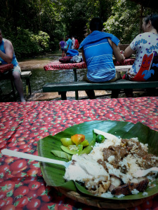 Villa Escudaro Lunch in the Creek